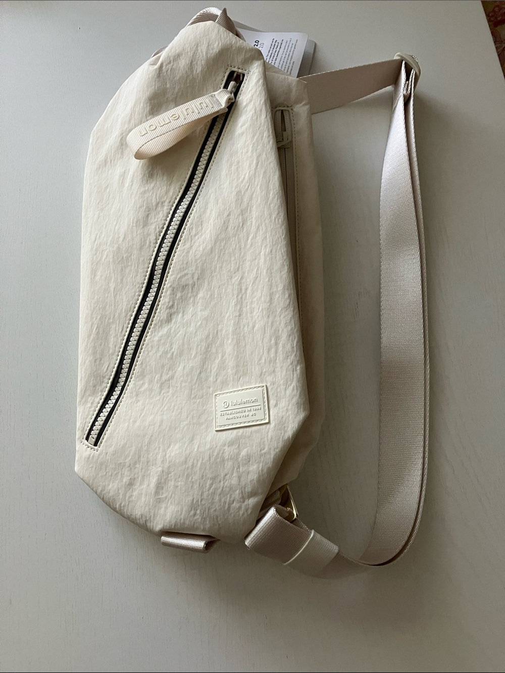 Lululemon Fast Track Bag 2.0 (NWT)